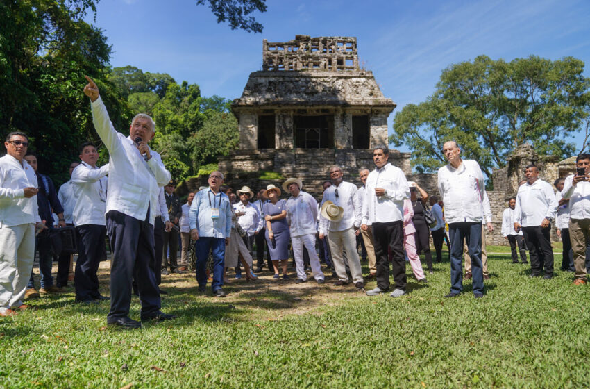  AMLO se reúne con mandatarios y funcionarios en Palenque para abordar la migración